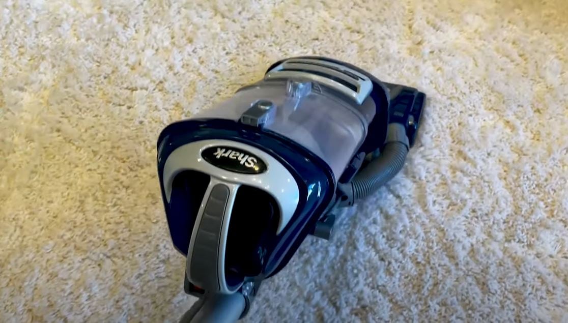 Shark UV725 vs NV360 Which One Should You Pick?