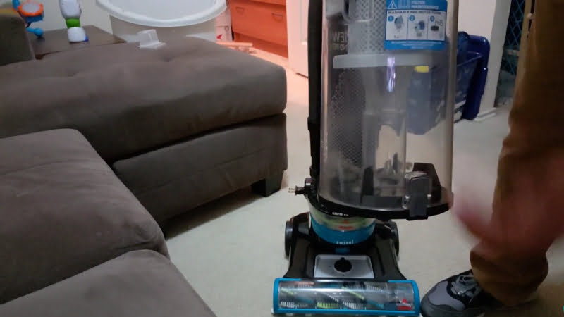 Bissell 2254 CleanView Swivel Rewind's dirt bin