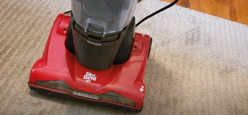 Dirt Devil Endura Express: Cleaning head