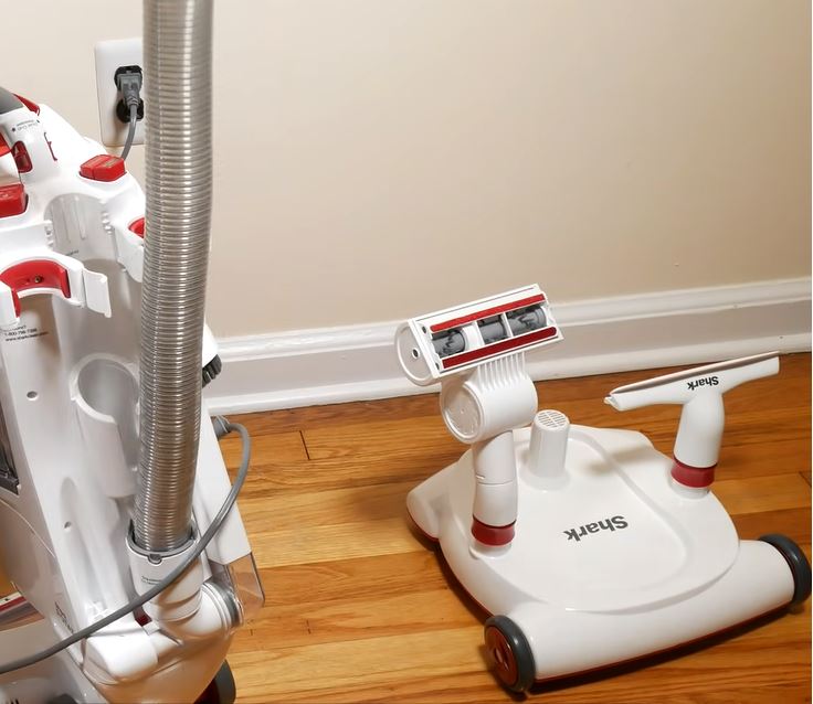 Shark NV501 vs ZU782 What Is Your Next Upright Vacuum?