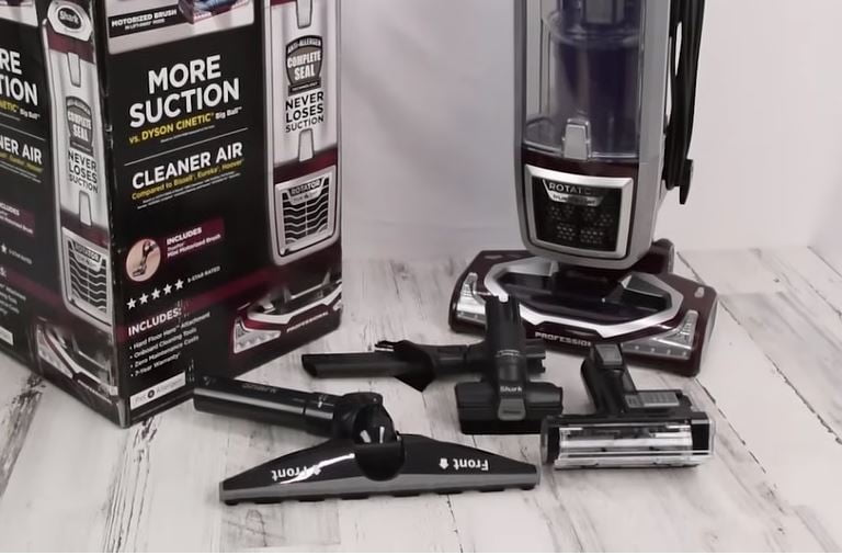 Shark NV752 vs NV352 A Quick Comparison
