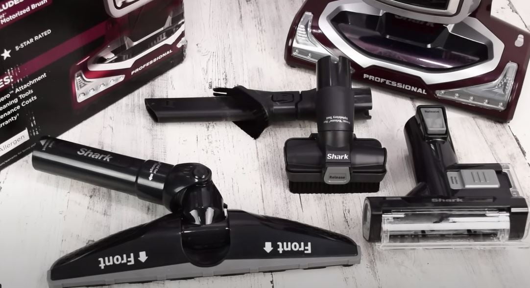 Shark UV700 vs NV752 A Detailed Review and Comparison