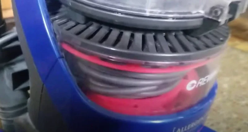 the windtunnel 2 has automatic cord management feature