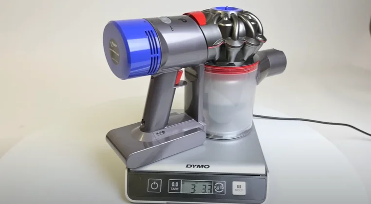 Dyson V8 is praised for its lightweight design